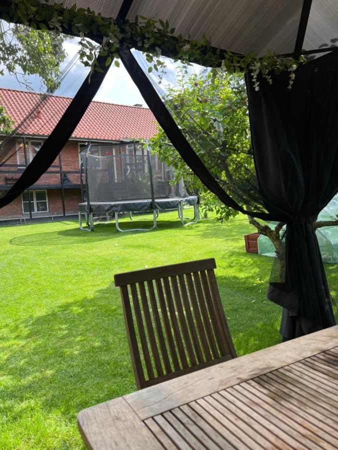 Unik Bnb Midt I Byen Herning Esterno foto