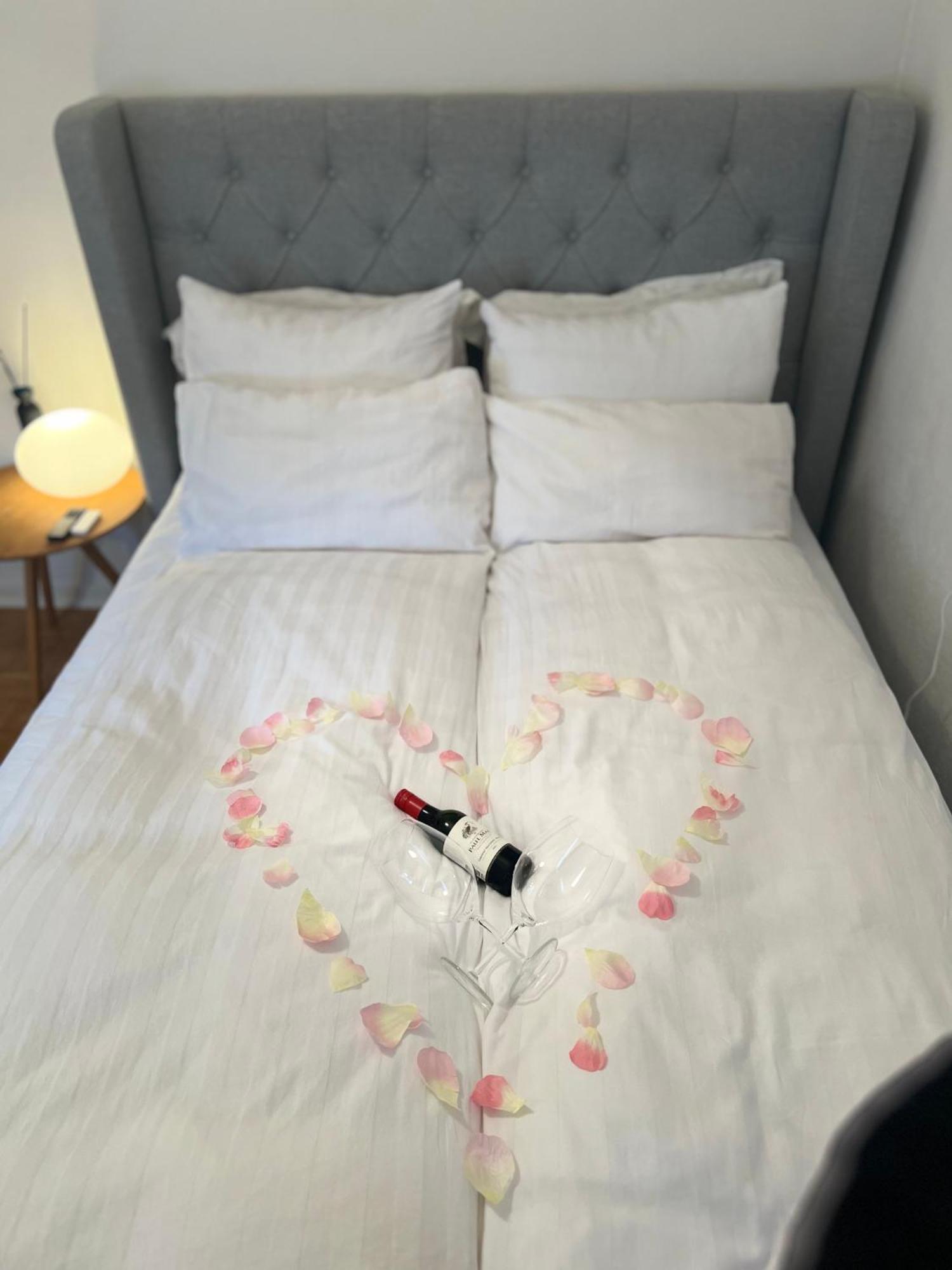 Unik Bnb Midt I Byen Herning Esterno foto